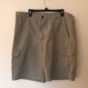 Men’s Wrangler shorts with side pockets